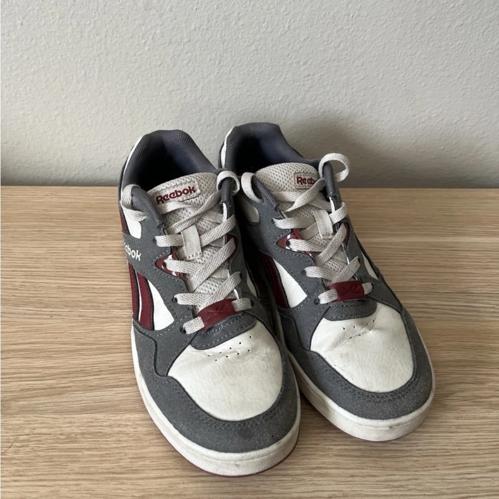 Reebok Juniors Size 4 Tennis Shoes Sneakers